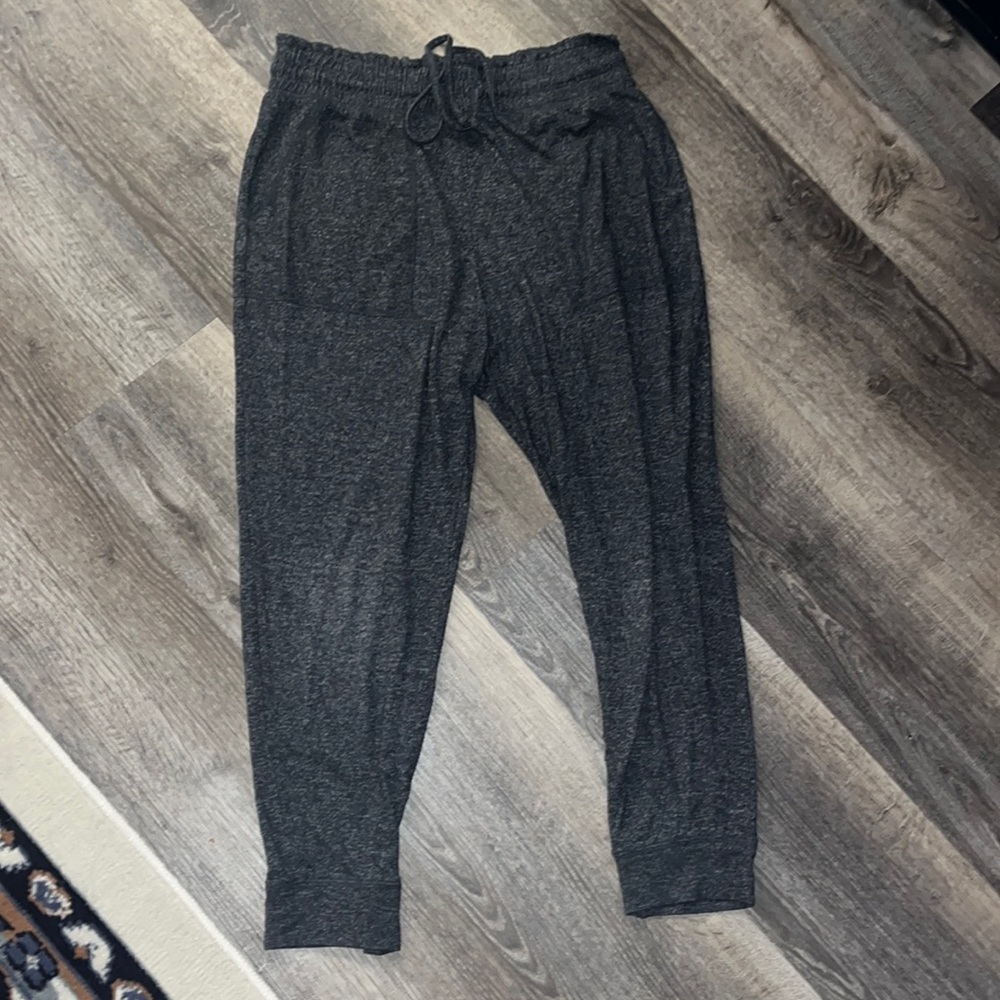 American Eagle joggers